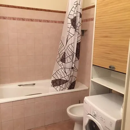 Apartman 146 *
